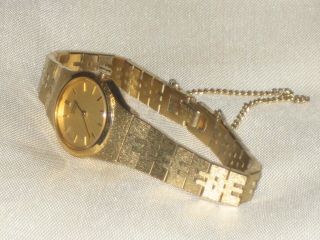Women’s Vintage Seiko Gold Tone Watch Battery 2