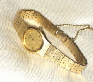 Women’s Vintage Seiko Gold Tone Watch Battery 3