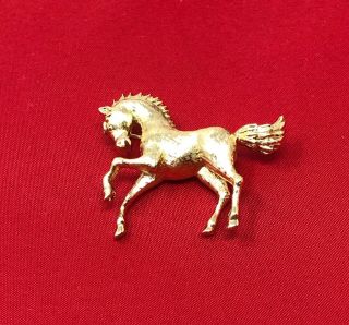 Vintage Monet Textured Gold Tone Galloping Horse Brooch Pin Signed