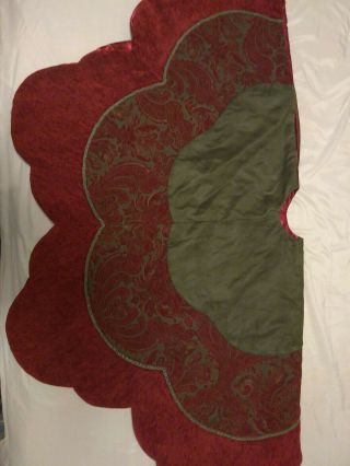 Vintage Tapestry Burgundy,  Green Christmas Tree Skirt 55 " Round Vgc