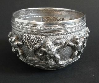 Fine Quality 19th Century Indian / Burmese Solid Silver Bowl - 254 Grams