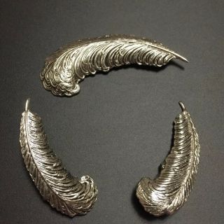 Vintage Sarah Coventry Feather Brooch And Clip On Earrings