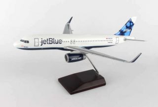 Jetblue Airbus A320 - 200w Blueberries N828jb Desk Display 1/100 Model Es Airplane