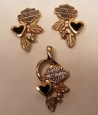 Harley Davidson Vintage Petite Black Hills Gold Pendant & Earrings