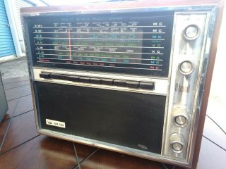 Vintage Four Star Solid State Multi Band 8 Band Radio Air Police 2
