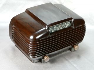 Airline Model 15gcb - 1583 Antique Bakelite Tube Radio Restored Gem From 1951