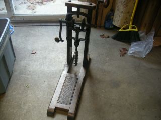 Mid 1800s Antique Barn Beam Boring Drill Post Auger Timber Framing Machine.
