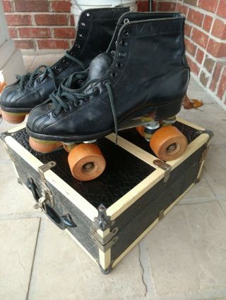 Vintage Black Leather Hyde Wooden Wheel Roller Skates 7 1/2 With Case