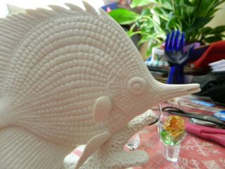 VINTAGE GOEBEL WEST GERMANY WHITE PORCELAIN LONG NOSED BUTTERFLY FISH 2