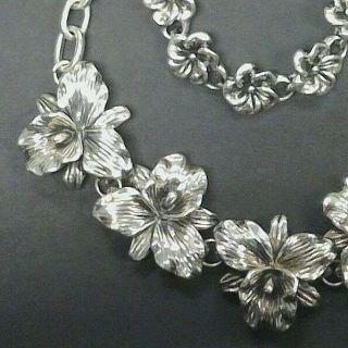 Unique Vintage Sterling Silver Flower Design Necklace and Bracelet Set JJ09 2