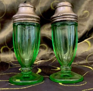 Vintage Hazel Atlas Green Depression Vaseline Uranium Glass Salt & Pepper Shaker