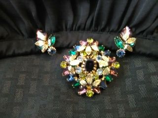 Vintage Costume Jewelry Fruit Salad Rhinestone Brooch/pin Matching Clip Earrings