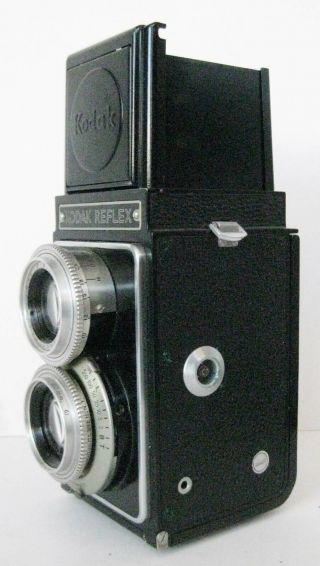 Vntg Kodak Reflex 2 1/4 X 2 1/4 Camera W Lens Cap & Leather Field Case W Strap