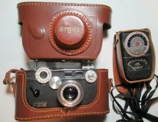 Vintage Argus C - 3 Rangefinder Camera " The Brick " W Leather Case & Ge Light Meter