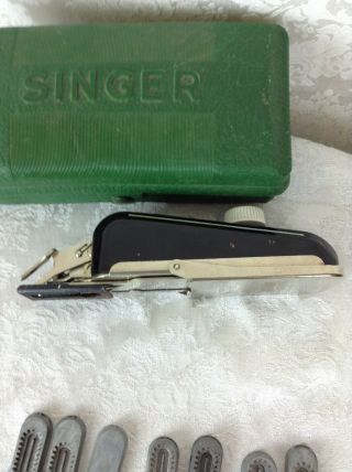 Vintage Singer 221 Black Featherweight Buttonholer Green Box with 16 Templates 2