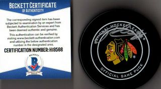 Beckett - Bas Patrick Kane Autographed - Signed Chicago Blackhawks Game Puck H19566