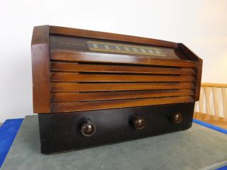 Wood Louvers Art Deco Antique 1945 Rca Victor Table Top Tube Radio 56x3