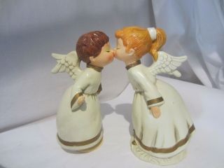 Kissing Angels Boy Girl Figurine Christmas Music Box Set Japan Vintage