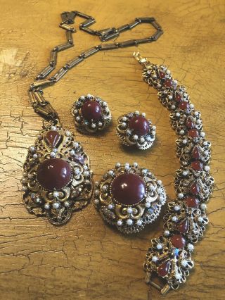 Vintage Florenza Set/necklace Bracelet And Earrings Brooch