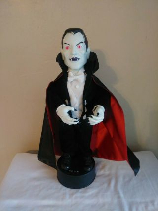 1992 Vtg Creepy 17 " Dracula Figure Toy Deco Telco Motionette Vampire Halloween