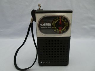 Vtg Sanyo Am/fm Portable Transistor Radio Rp - 5050 9v Battery Incl