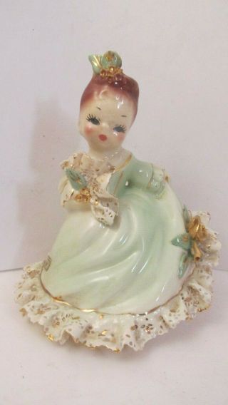 Vtg 1950s Josef Originals Ceramic Figurine.  Anna Victoria Girl/ Floral Boquet Nr