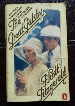F.  Scott Fitzgerald The Great Gatsby 1974 Paperback Book - Robert Redford Cover