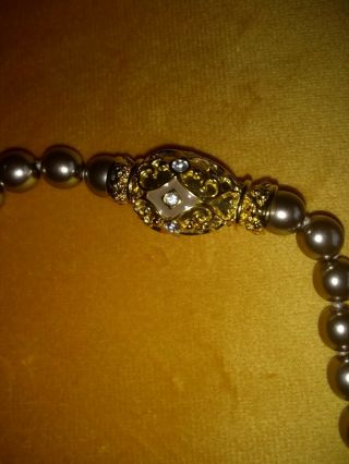 Lovely Vintage Joan Rivers Faux Bronze Pearl Necklace Magnetic Egg Clasp 2