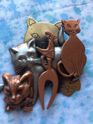 Vintage Signed K&t Jewellery Silver Brass Copper Feline Cats Animal Brooch Pin