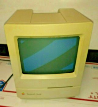 Vintage Circa 1991 Apple Macintosh Classic All - In - One Computer Model M0420