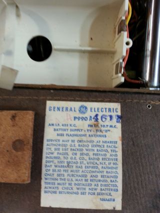 Vintage G E portable radio model 990 A 3