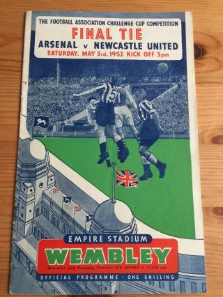 Vintage 1952 Arsenal V Newcastle Utd Football Programme Empire Stadium Wembley
