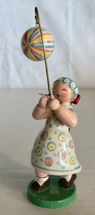Wonderful Vintage German Wood Wendt & Kuhn Erzgebirge Girl W/ Baloon
