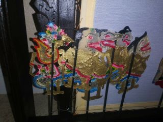 Vintage Indonesian Balinese shadow puppet theatre with 11 puppets. 3