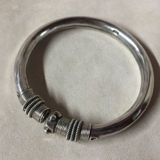 Vintage Sterling Silver Tribal Hinged Bangle Bracelet