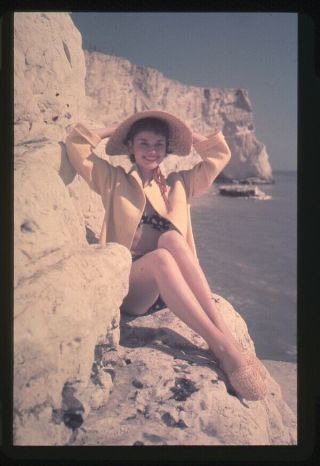 Audrey Hepburn Rare Bikini Pin Up Vintage Photo Agency Dupe 35mm Transparency