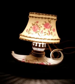 Vintage Porcelain Electric Aladdin Lamp With Shade – Unusual Light Patterns