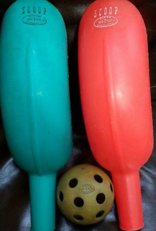 11/2) Vtg 1970 ' s COSOM Safe - T - Play Scoop Ball Game With BALL 2