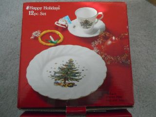 Nikko Vintage Happy Holiday 12 Pc 4 Of Ec Dinner Plate Cup & Saucer