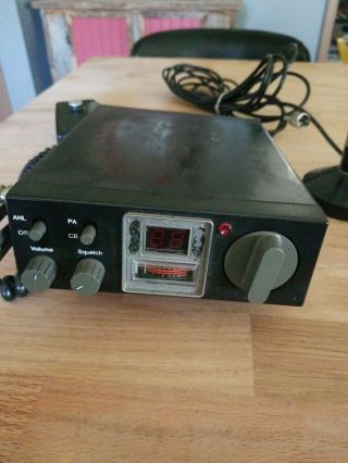 Vintage Sparkomatic Cb 1040 W/ Antennas