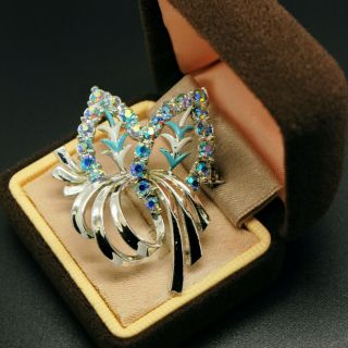 Vintage Jewellery Pretty Silver Tone Blue Aurora Borealis Flower Brooch