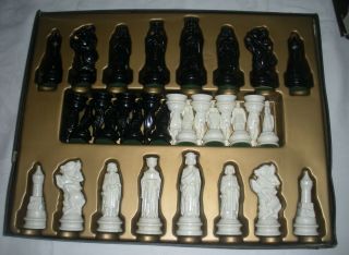 Vintage 1959 Renaissance Chessmen E.  S.  Lowe N 833 Complete Chess Set