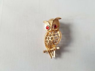 Avon Vintage Signed Owl Pin Brooch Gold Tone Rhinestone Eyes Fashion Jewelry