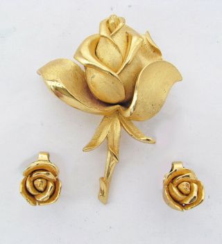Vintage 1950s Crown Trifari Floral Set Golden Rose Brooch & Earrings