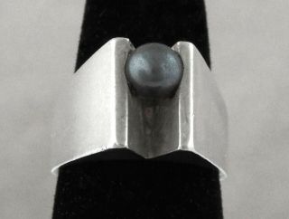 1970s - " Bq " Vintage Black Pearl Modernist Sterling Silver Ring - Size 7