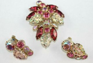 Gorgeous Vintage Weiss Molded Rhinestone Floral Pin/brooch And Clip Earrings
