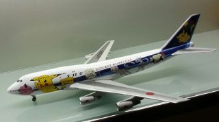 Blue Box 1/200 Ana All Nippon Airways Boeing 747 - 400 Ja8965 Pokemon Metal Model