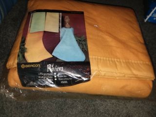 Vintage Gold Yellow Beacon Riviera Blanket 72 " X 90 " Twin Full Package