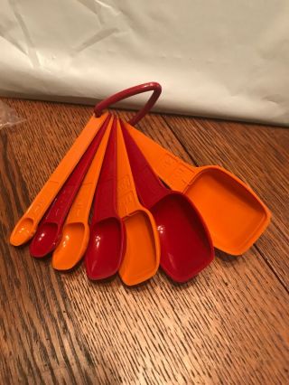 Vintage Set Of 7 Orange Tupperware Measuring Spoons Complete Ring Orange Red