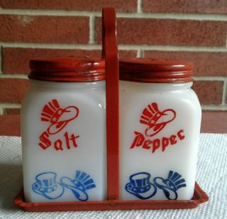 Vintage Tipp Usa Salt & Pepper Set With Metal Stand Red Blue Uncle Sam Top Hats